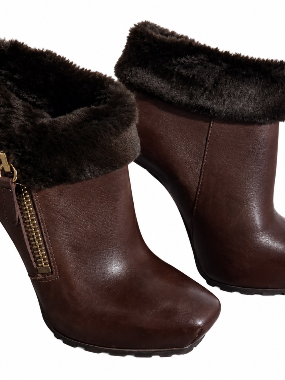 Guess Women's Brown Faux-Fur Cuff Ankle Booties Size 36, will fit a 5 1/2 size